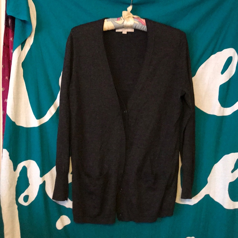 Ann Taylor Loft Gray tunic length Cardigan